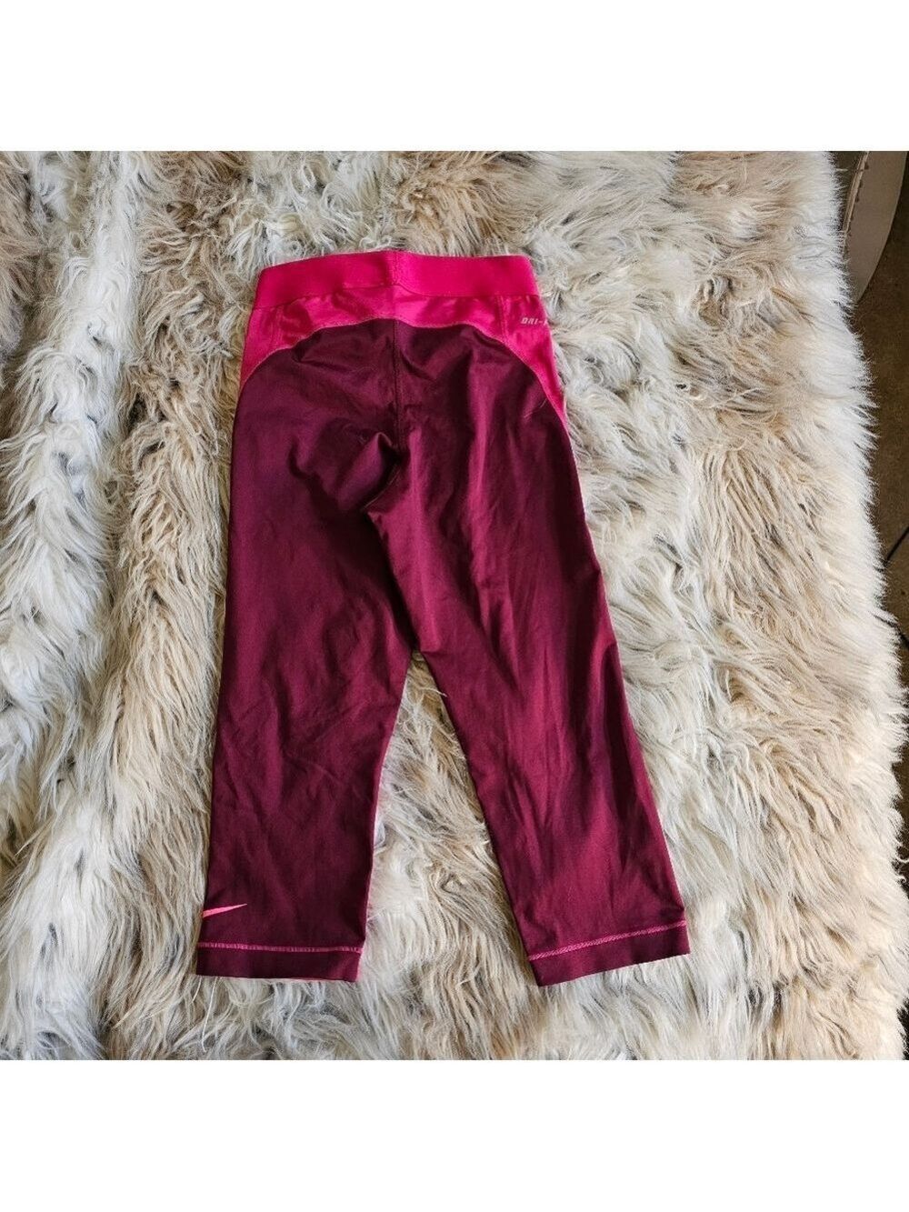 Nike Pink Color Block Athletic Set Top XS Leggings XS Shorts S - Picture 8 of 10